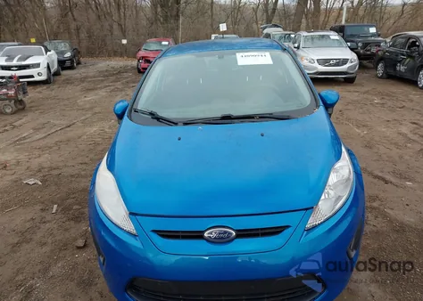 2013 Ford Fiesta Se z USA, uszkodzony, nr VIN 3FADP4EJ9DM215858